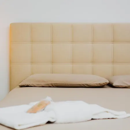 Sofia 1-by Easylife Swiss Apartamento *